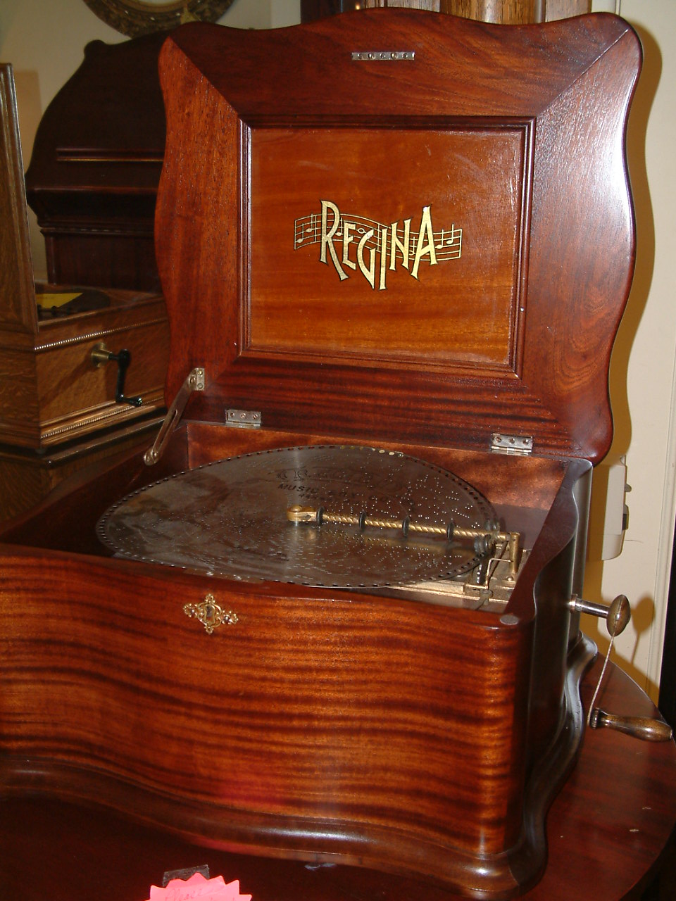 Regina Mahogany Music Box SOLD – Salado Creek Antiques