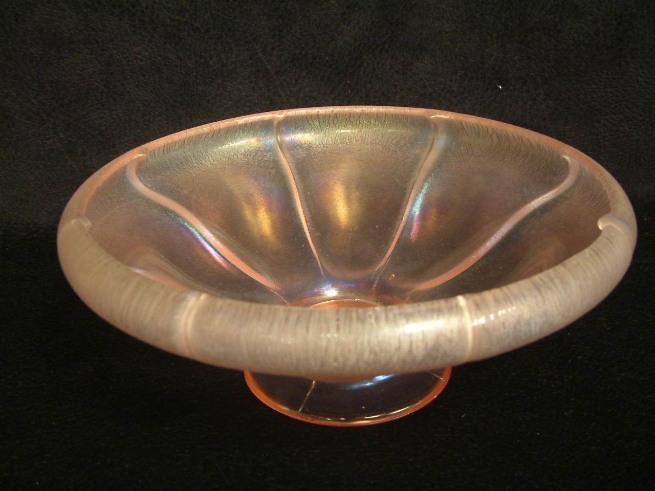 Fenton Velva Rose Stretch Glass Bowl
