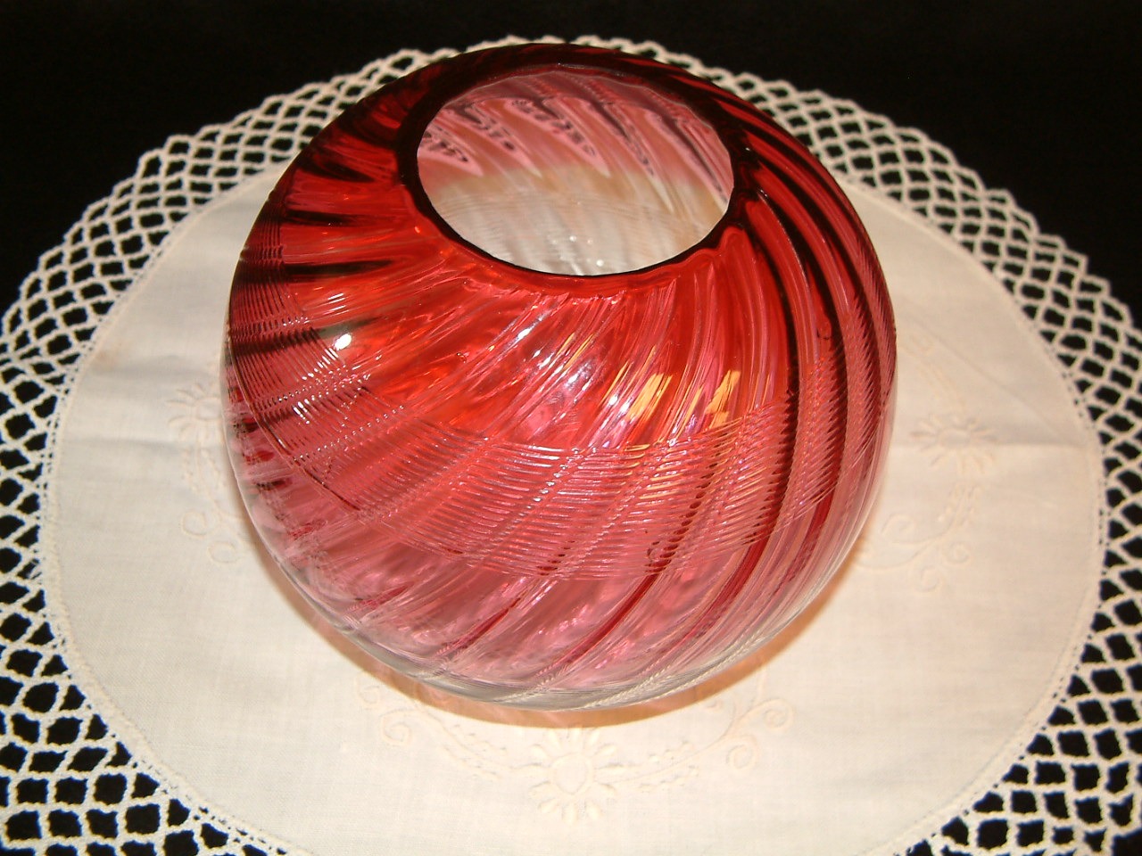 northwood threaded swirl rose bowl