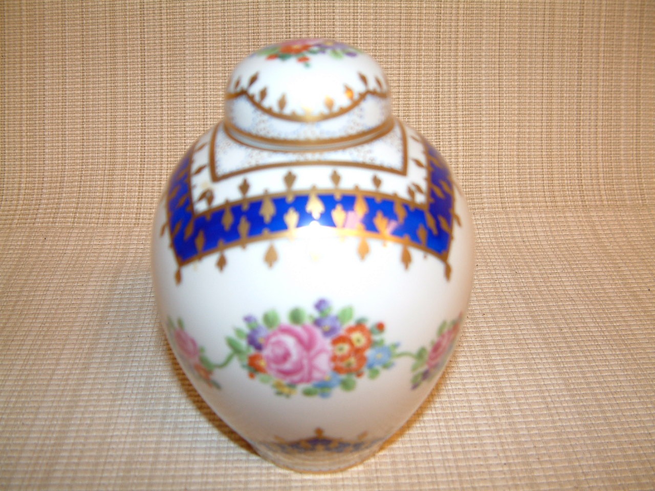 Dresden  Carl Thieme Ginger Jar