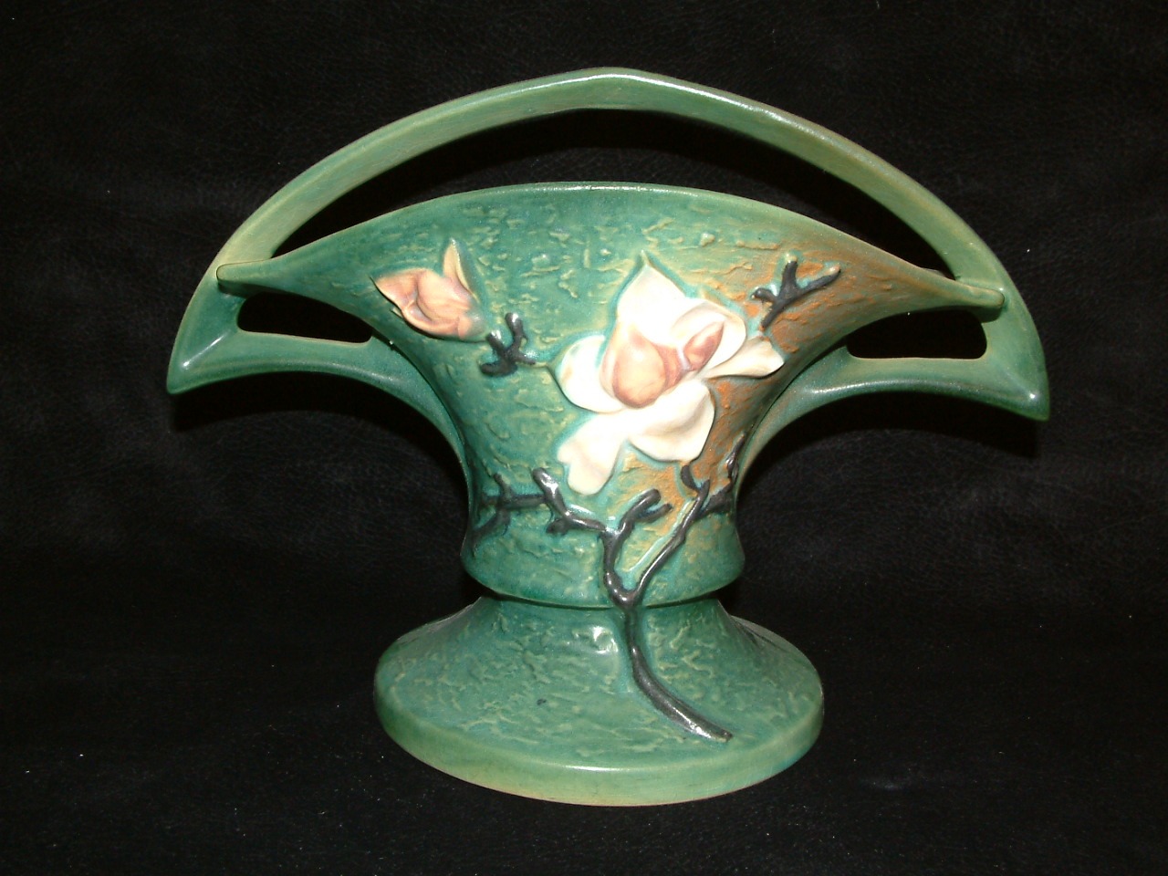 roseville magnolia large basket
