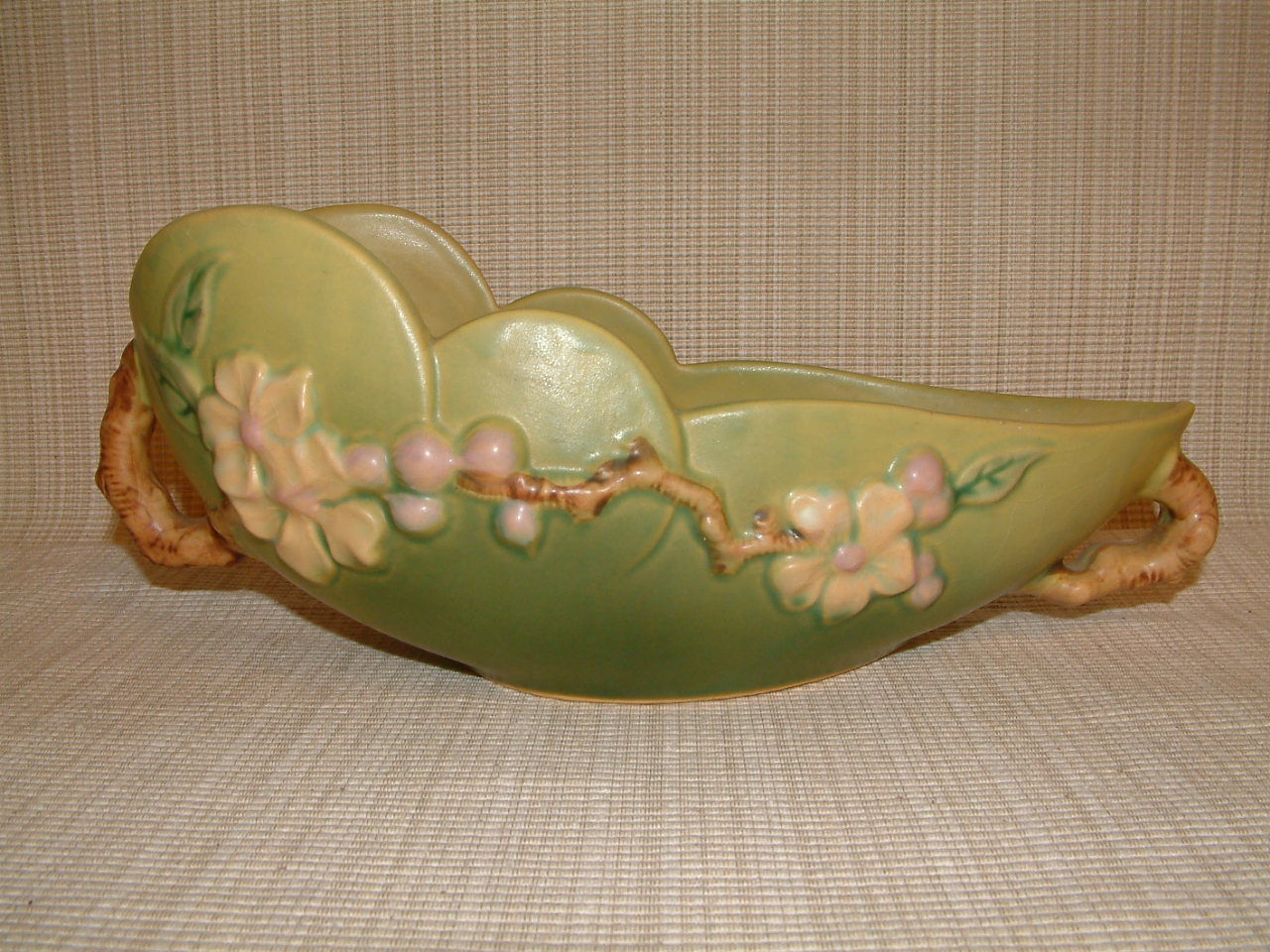 Fenton Rose Crest Cornucopia Vase