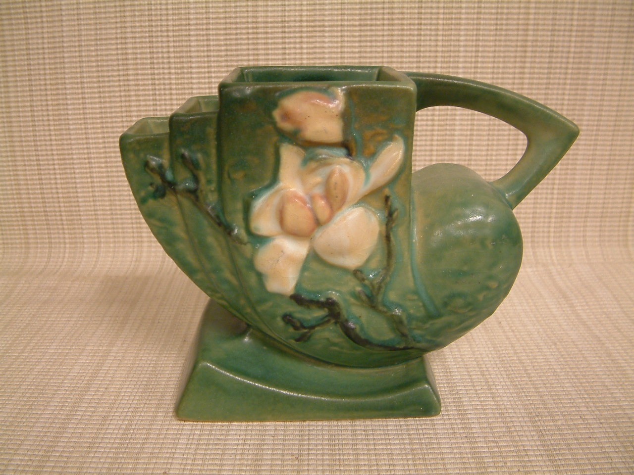 Roseville Green Magnolia Vase