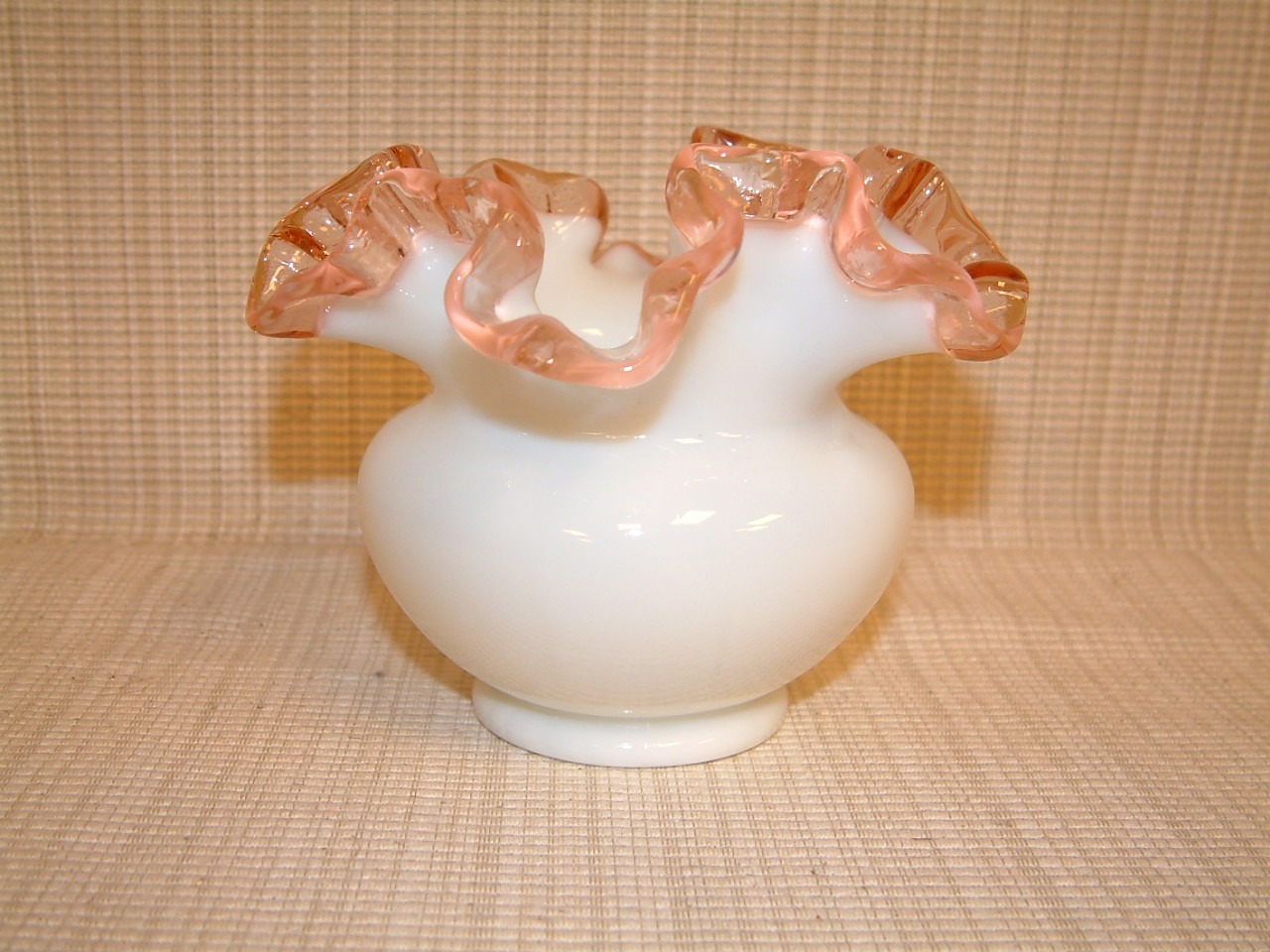 Fenton Rose Crest Rose Bowl